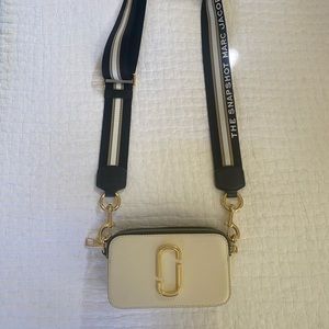 Marc Jacobs Snapshot Crossbody